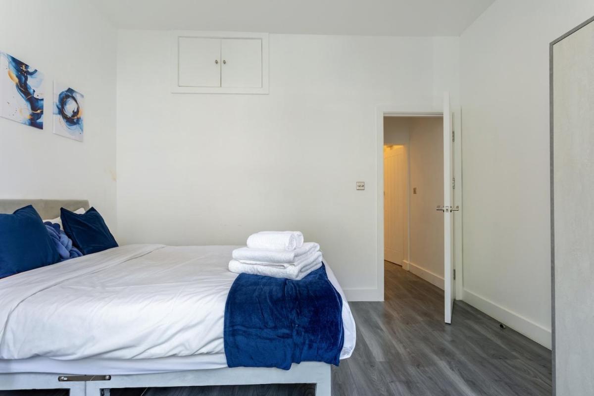 דירות לונדון Stylish 2-Bed Flat In The Heart Of West Hampstead מראה חיצוני תמונה